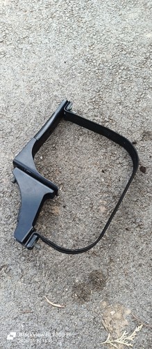 Attache pour réservoir - , 70