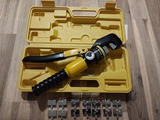 Pince à sertir hydraulique