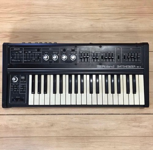 Synthétiseur analogique