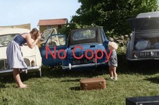 VESPA 400 + UNE MERE ET SON