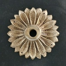 ROSACE EN BRONZE POUR POIGNEE DE PORTE PLAQUE ENTREE DE SERRURE ORNEMENT ANCIEN