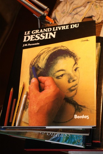 Grand livre dessin - grand,