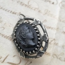 1 Boucle d'Oreille Camée XIXè Napoléon III Victorian French Cameo Earring 19thC