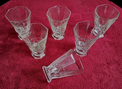 Lot grands verres à - 6,