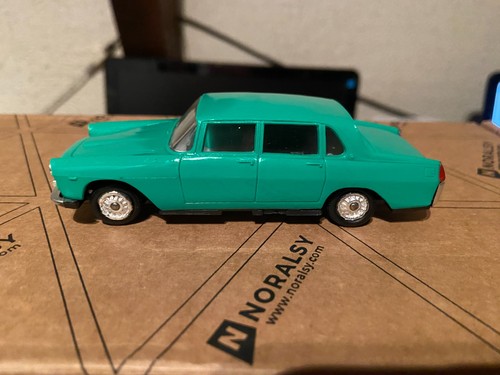 Norev plastque ancienne lancia - plastque,