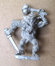 D25C37 MONSTRE D&D ADD56 -