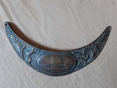 Plaque commémorative casque