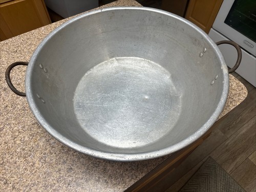 Rare vintage arrow - rare, ware