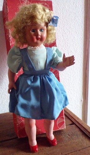 Très rare ancienne - , poupée