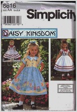 8616  PATRON SIMPLICITY ROBE ELEGANTE  POUPEE (45,5 CM) ET FILLE  3 AU 8 ANS  