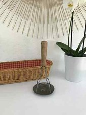 1⚜Ancien Ustensile de Cuisine Presse Purée En Métal et Bois Vintage Authentique