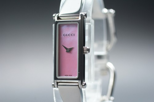 Presque comme neuve montre - [presque,