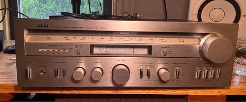 Akai stereo receiver - fm, am