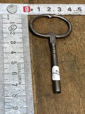 Clé d'horloge pendule