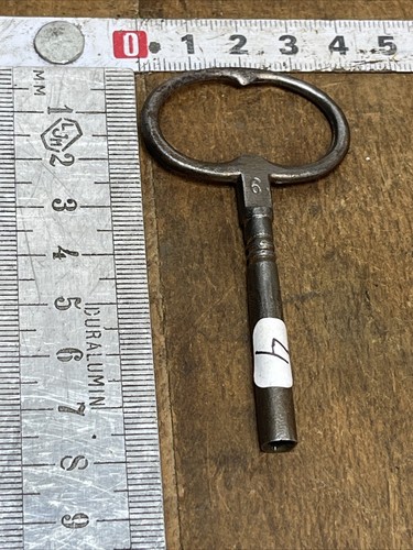 Clé horloge pendule - clé,