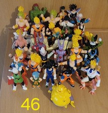 Lot De 46 Personnes Dragon