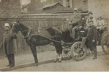 Photo Card - PARIS - Taximeter of the Compagnie l'Urbaine with its driver