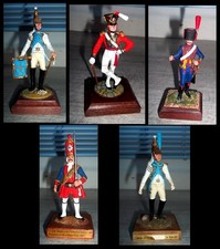 LOT 5 SOLDATS DE PLOMB