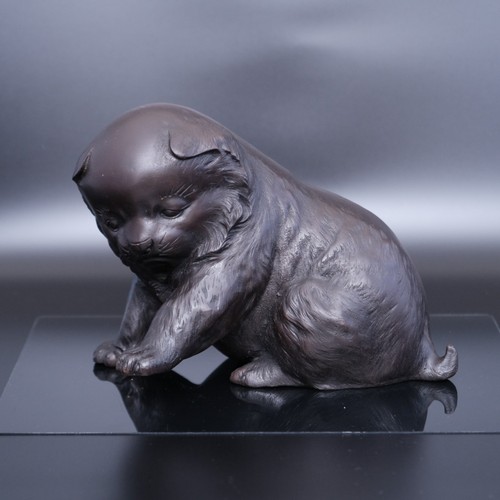 Ancienne statue okimono - , chiot