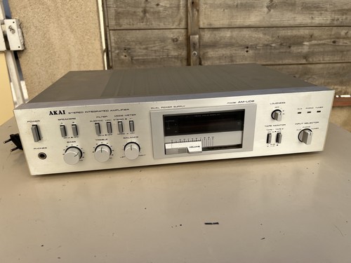 Akai stereo amplifier - ---akai,