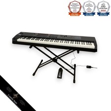 Synthétiseur Roland FANTOM08