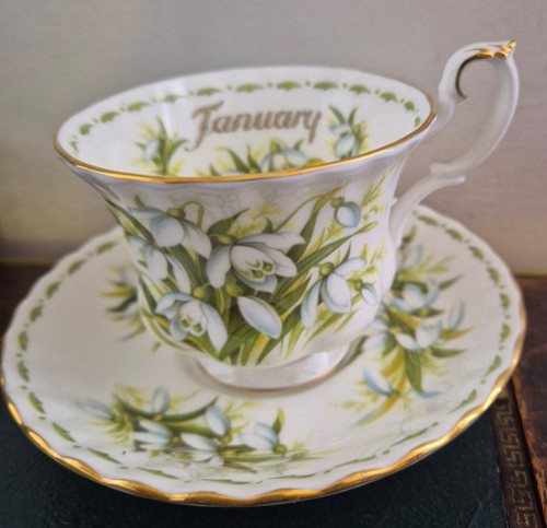 Tasse sous royal - tasse, et