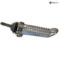 Repose pieds arriere droit