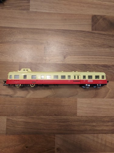 Jouef autorail picasso motrice