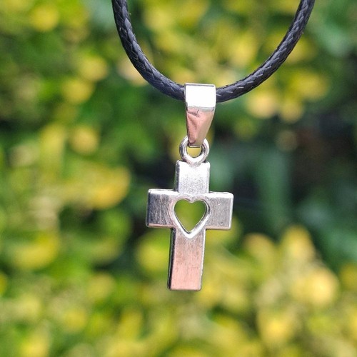 Collier croix catholique - collier,