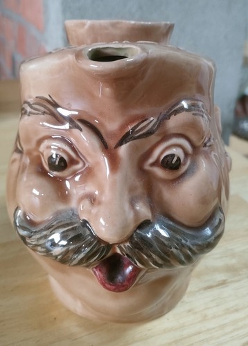 Ancien pichet anthropomorphe - ancien,