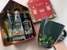 Yves ROCHER Christmas House Metal Box 4 Perfume Creams WINTER BERRIES + One Cup