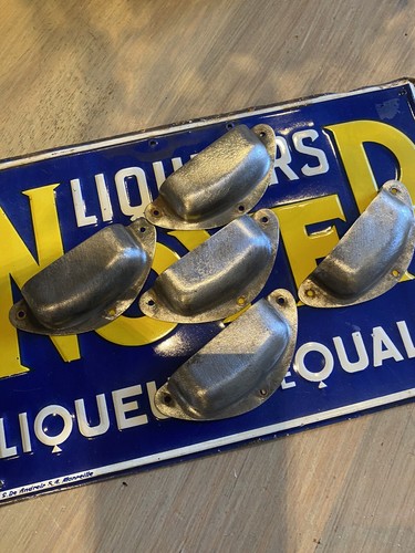 Poignées coque pour meuble - coque,