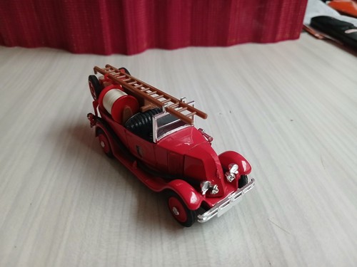 Miniature véhicule pompier - véhicule,
