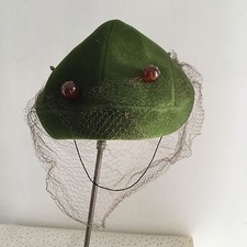 Ancien Chapeau Velours Vert