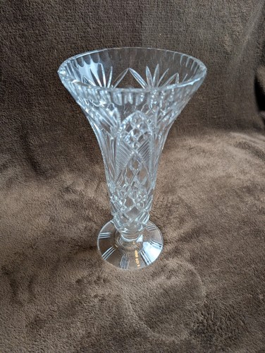 Vase sur pied verre - sur, taillé