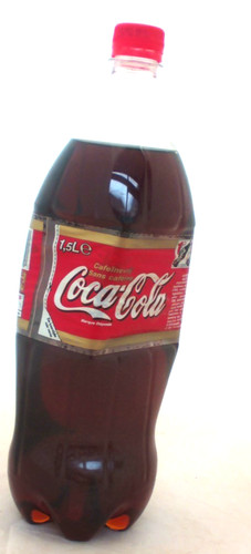 Coca cola bouteille pleine - -,