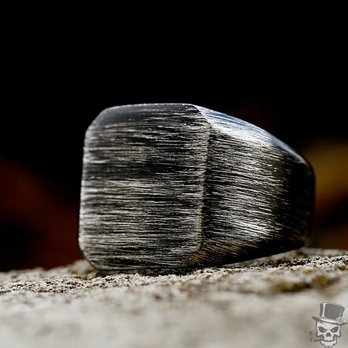 Chevalière hexagonale - , en