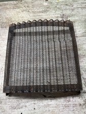 JOHN DEERE 110 112 140 GRILLE AM32372 68-70 EARLY STYLE