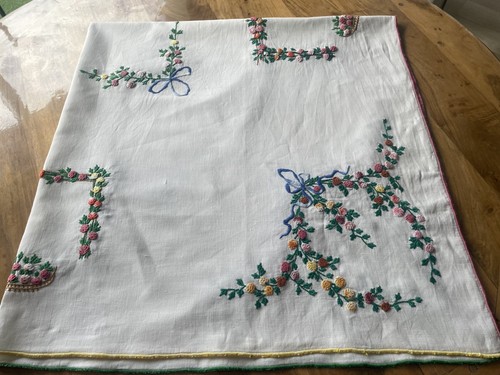 Nappe ancienne lin - lin, brodée