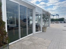 pergola bioclimatique blanche