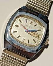 Vintage Raketa TV mechanical