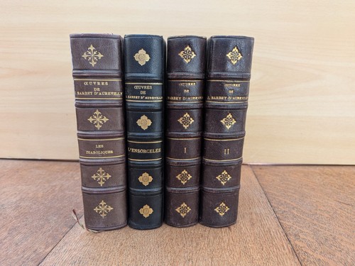 Barbey aurevilly une - j., d'aurevilly-une