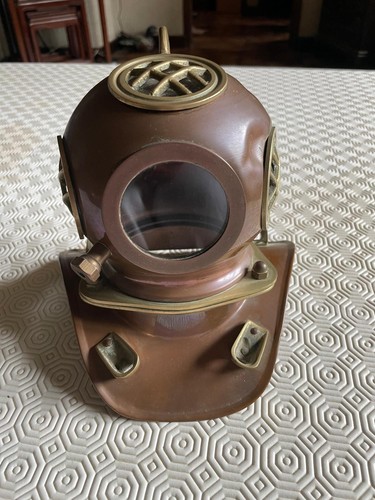 Casque scaphandrier - casque,