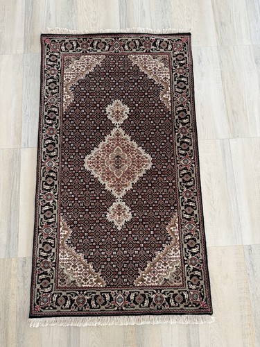 Tapis oriental mahi laine - en,