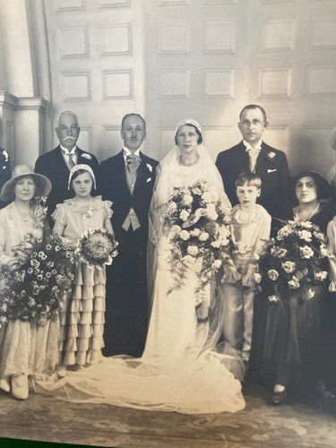 Art deco society wedding - art,