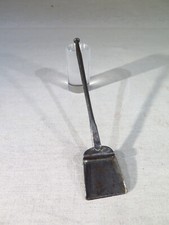 ANCIENNE JOLIE PETITE PELLE A