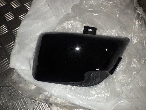 Cache lateral sous - lateral, selle