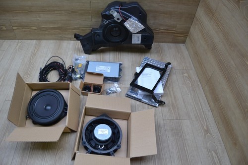 8p0051961a genuine audi sound - 8p0051961a,