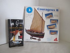 MAQUETTE BATEAU CANOT A