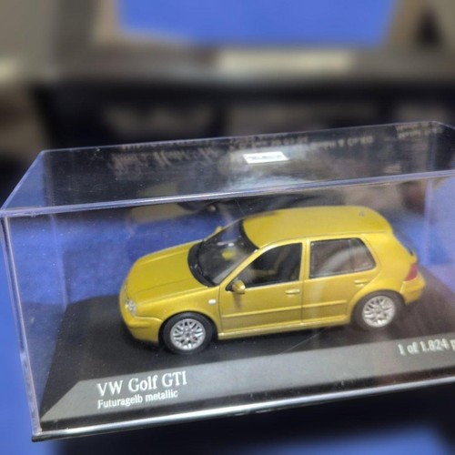 Miniature classique - , de